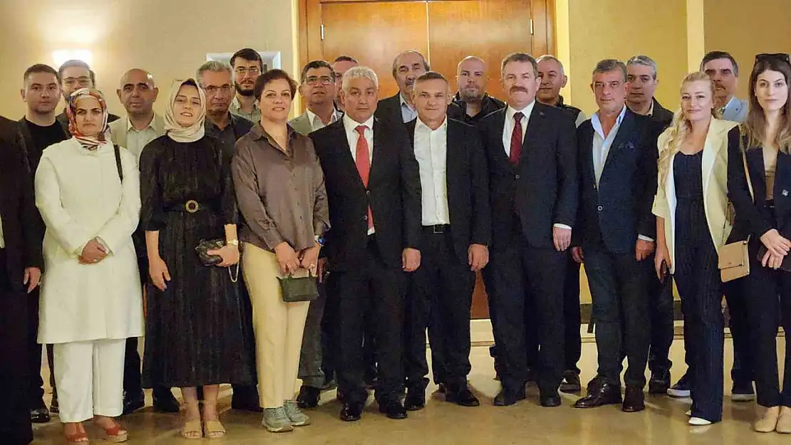 Dadaşlar Düşünce Platformu Lideri Dr. Mücahit Güngör'den Hızlı Tren Projesine Destek Çağrısı