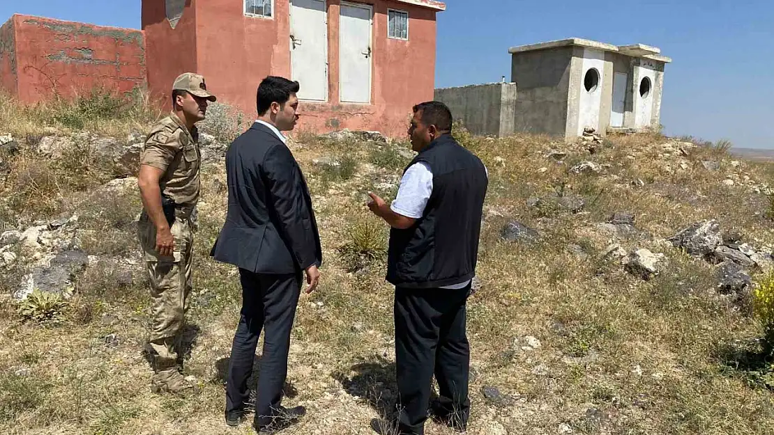 Digor Kaymakamı Kahraman, köy ziyaretleriyle halkın sorunlarını dinliyor