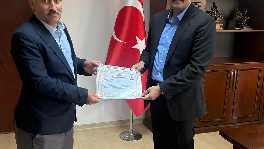 Din Görevlilerine Takdir Belgesi Verildi, Hizmetleri Ödüllendirildi