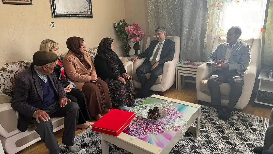 Diyadin'de anlamlı ziyaret: Şehit aileleri yalnız bırakılmadı