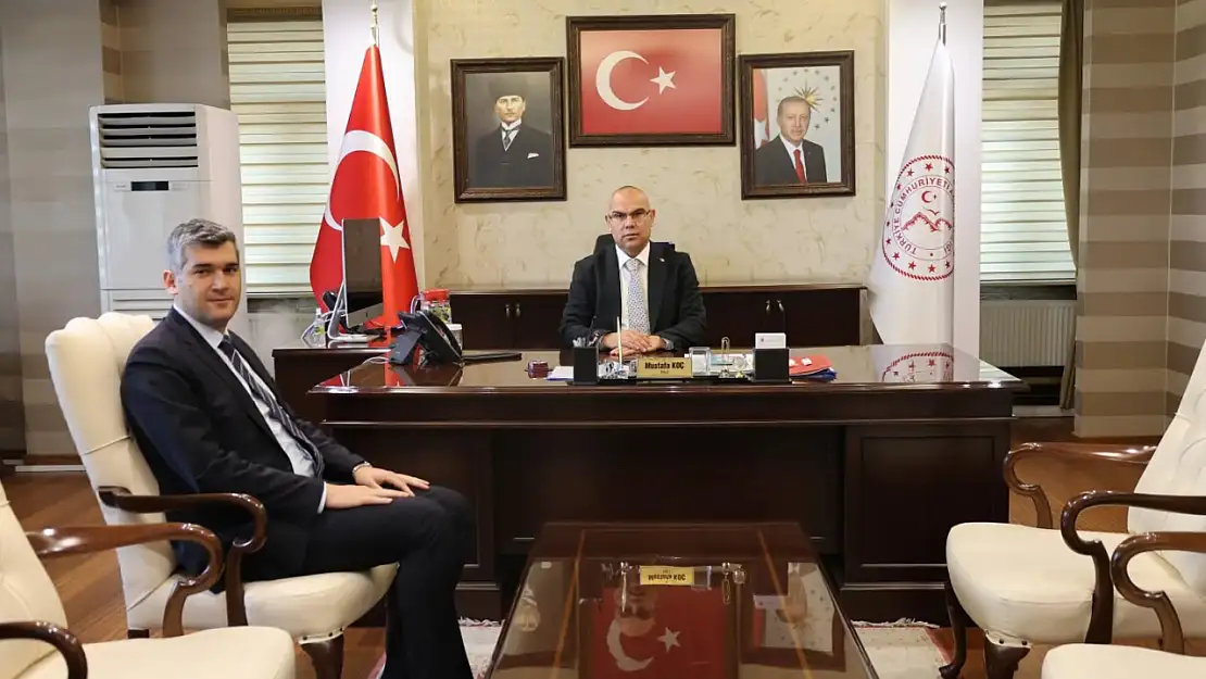 Diyadin Kaymakamı Furkan Korkusuz'tan Vali Koç'a ziyaret