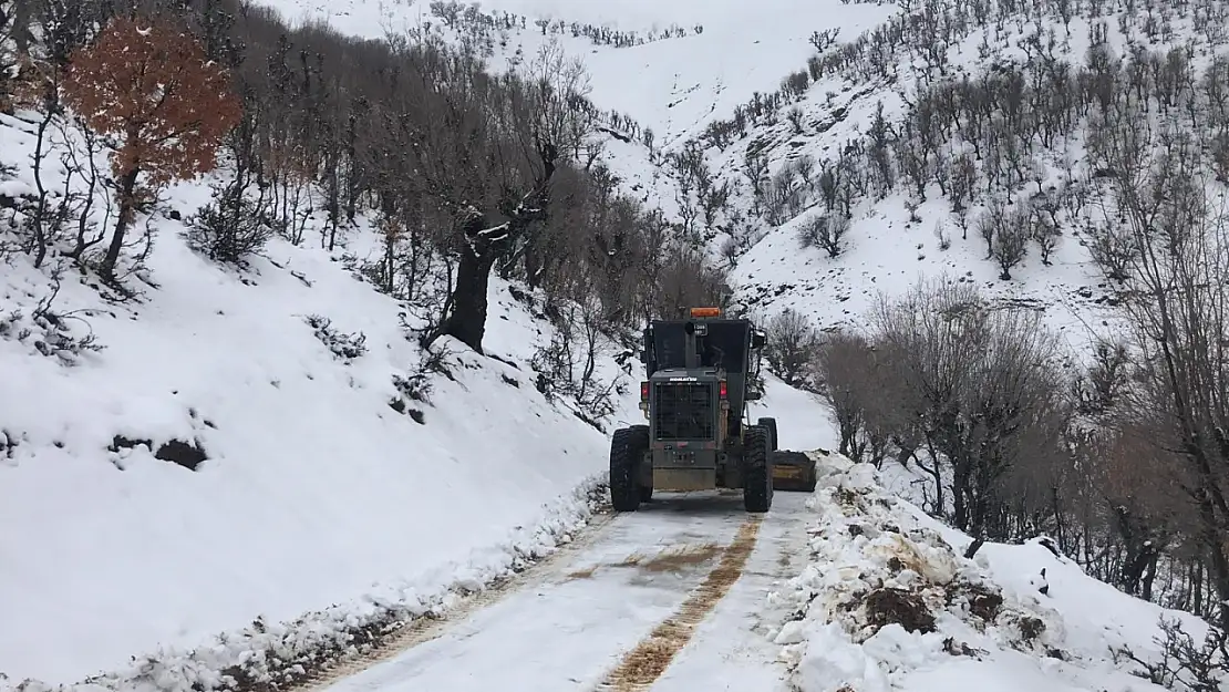 Diyarbakır'da kapanan 300 kilometrelik yol ulaşıma açıldı