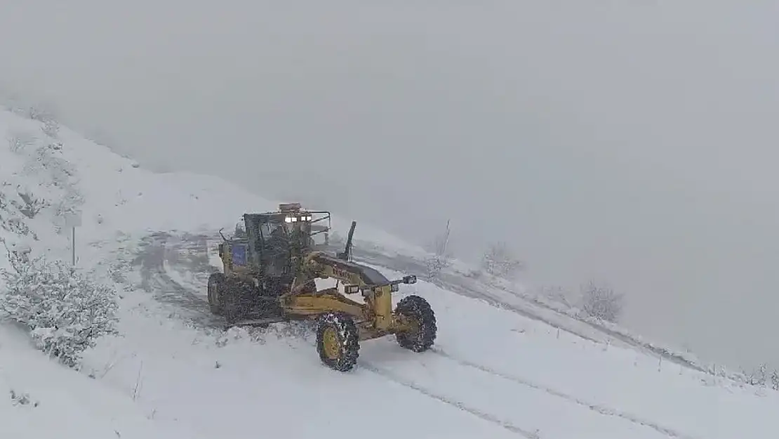 Diyarbakır'da kapanan yollar ulaşıma açıldı