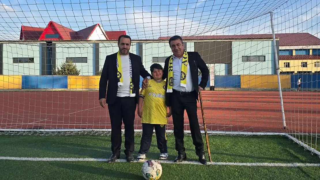 DMD hastası Muhammed'e Ağrı Spor'dan moral desteği