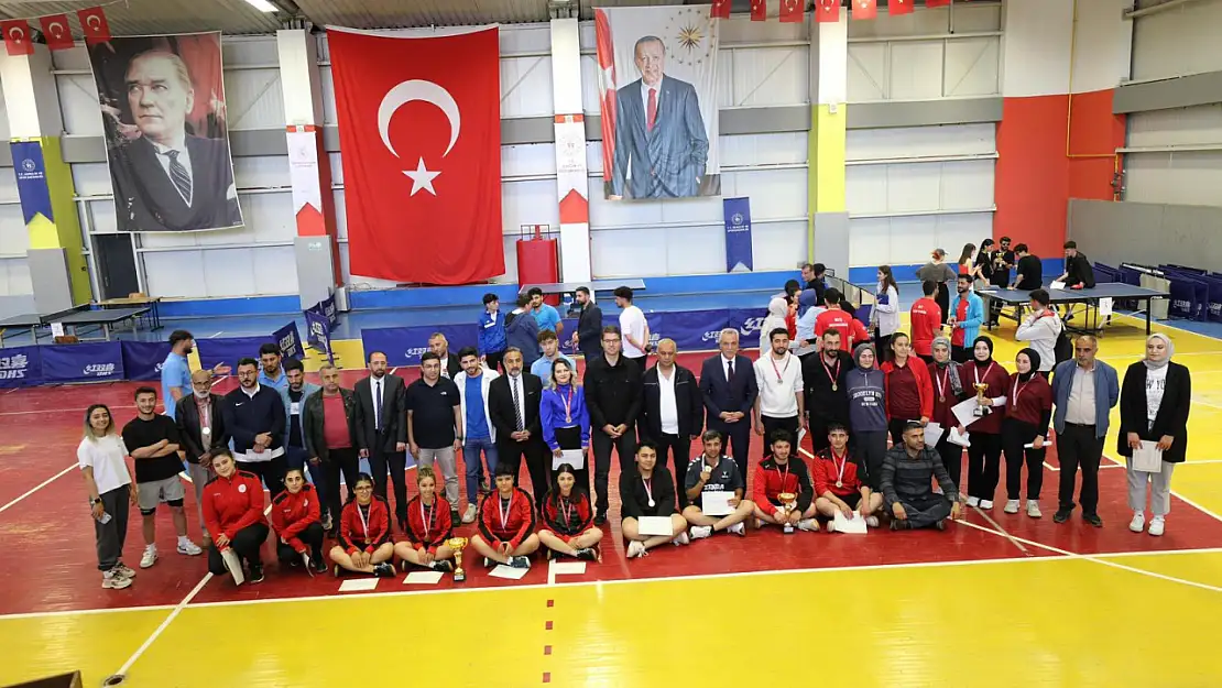Doğu Anadolu Bölgesi YurtLig Masa Tenisi Finalleri Van'da Gerçekleştirildi
