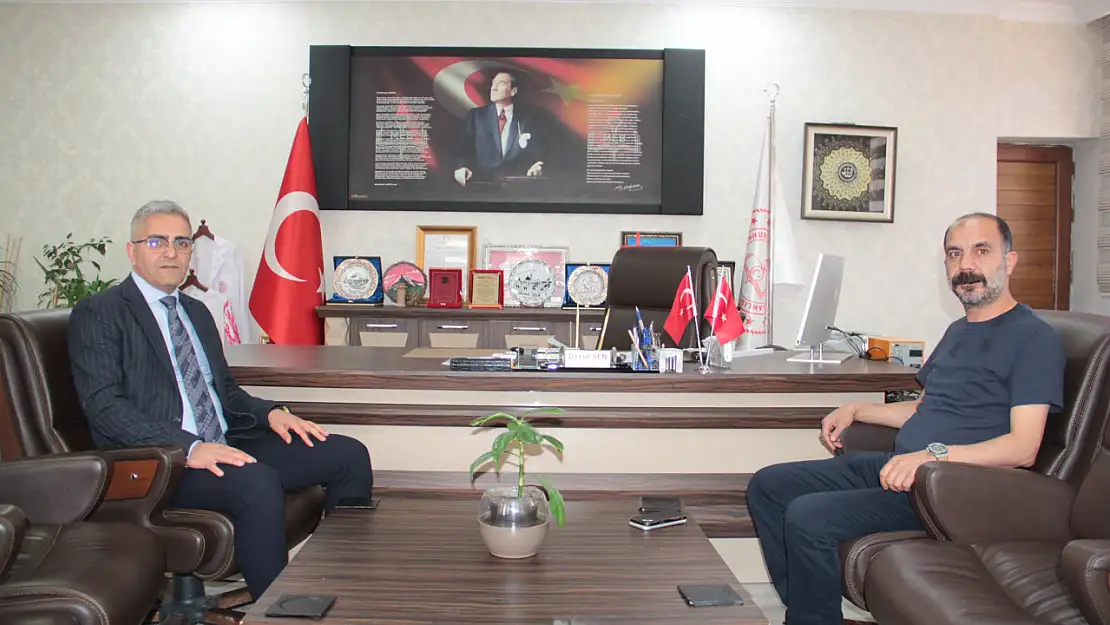 Doğubayazıt Belediye Eş Başkanı Alkan'dan Milli Eğitim Müdürü Şen'e ziyaret