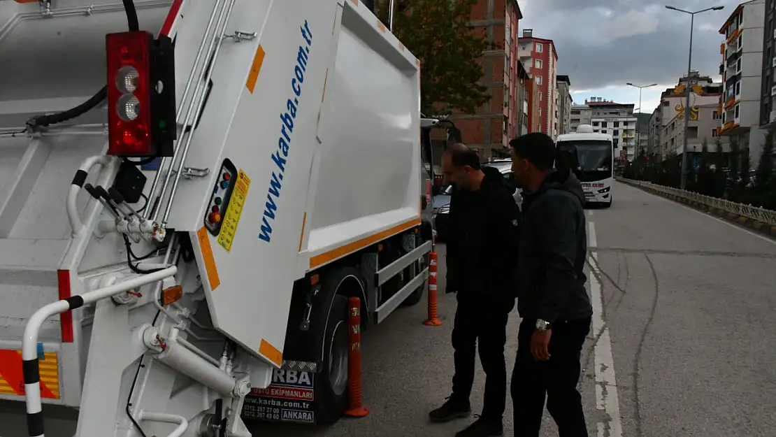 Doğubayazıt Belediyesi'nde yeni bir araç daha hizmete alındı