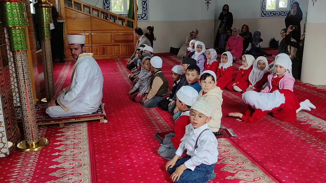 Doğubayazıt'ta cami-çocuk buluşması gerçekleştirildi
