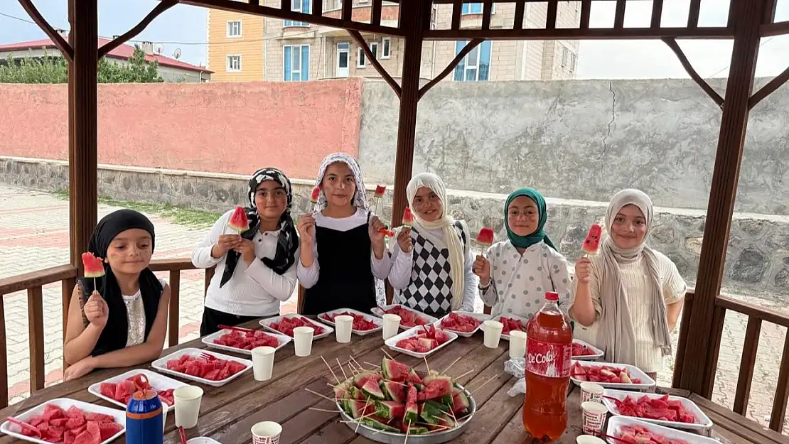 Doğubayazıt'ta çocuklara Filistin farkındalığı etkinliklerle kazandırılıyor