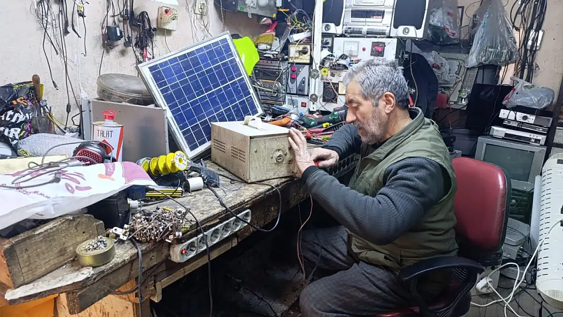 Doğubayazıt'ta elektronik cihazlar hayata dönüyor