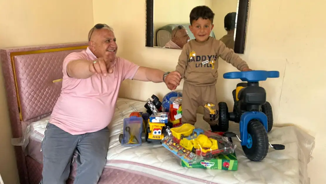 Doğubayazıt'ta hayırseverlerle ihtiyaç sahipleri arasında köprü kuruldu