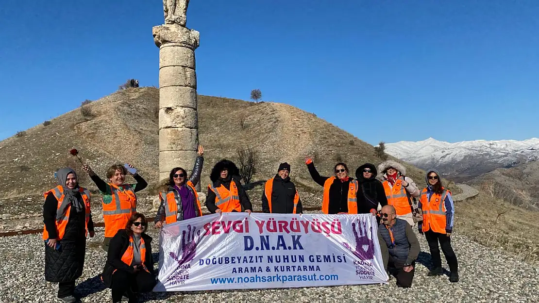 Doğubayazıt'tan Nemrut'un zirvesine kadına saygı yürüyüşü