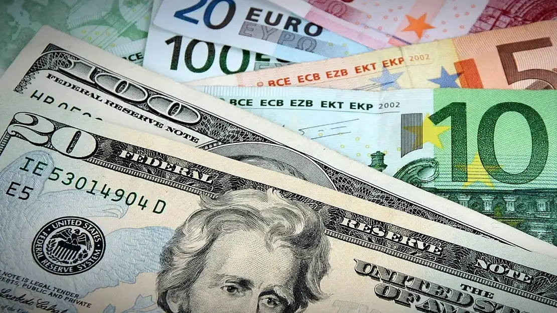 Dolar ve Euro güne yatay seyirde başladı