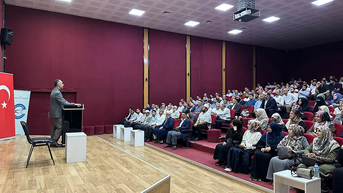 Edremit'de Dini Hizmetler Toplantısı: Başarılar ve Ödüller Paylaşıldı