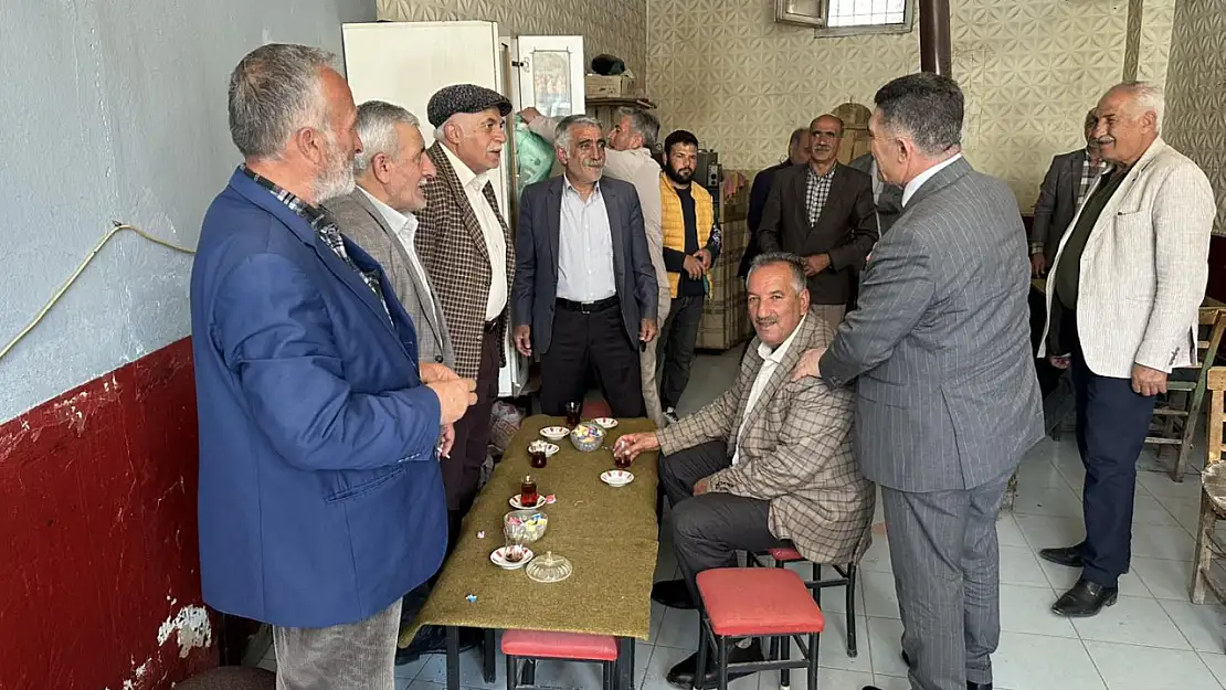 Ekrem Çelebi, Patnos'ta esnafla buluştu