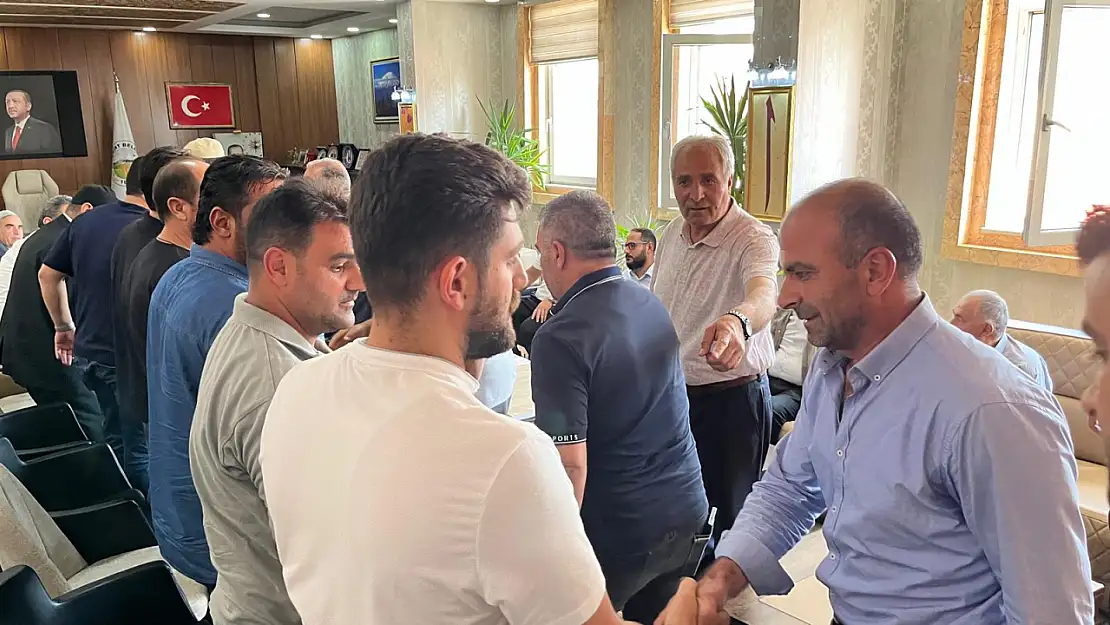 Eleşkirt'te 30 yıllık husumet barışla sonuçlandı!