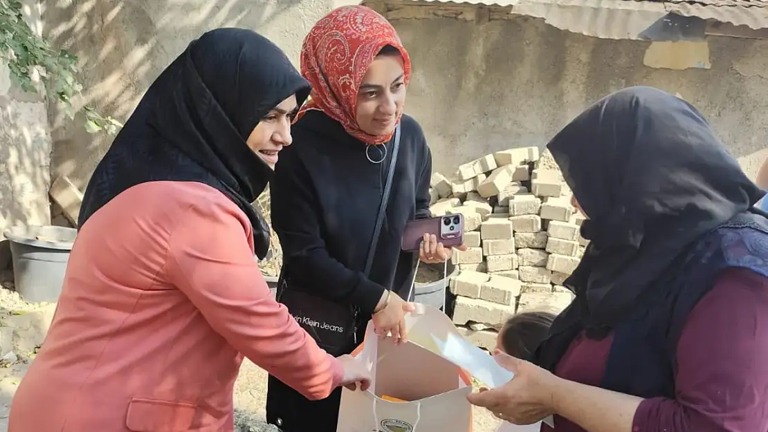 Eleşkirt'te Cumhurbaşkanı'nın selamı vatandaşlarla buluşturuldu