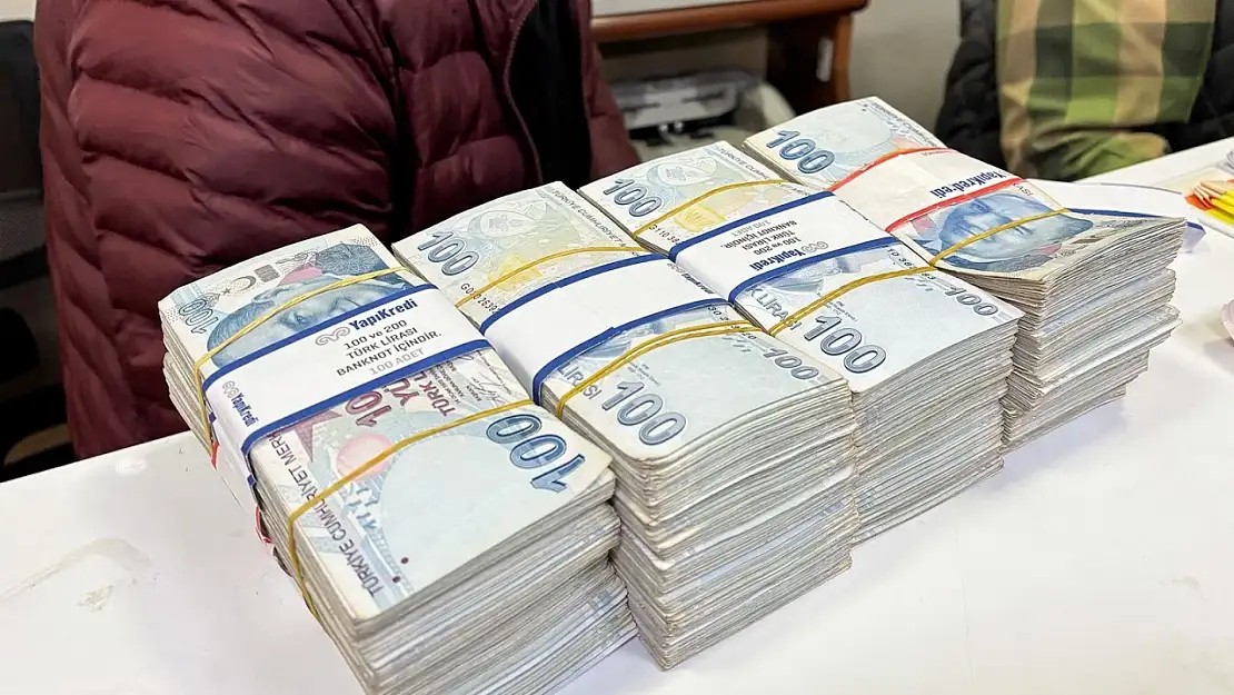 Emekliler İçin Ağustos Ayında Yeni Banka Promosyonları Duyuruldu: 25 Bin TL'ye Kadar Destek!