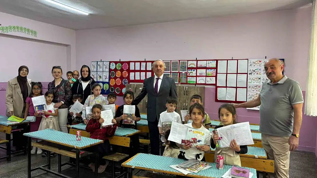 ER-VAK, Öğrencilerin Karne Sevinçlerini Paylaşarak Mutluluklarına Ortak Oldu!