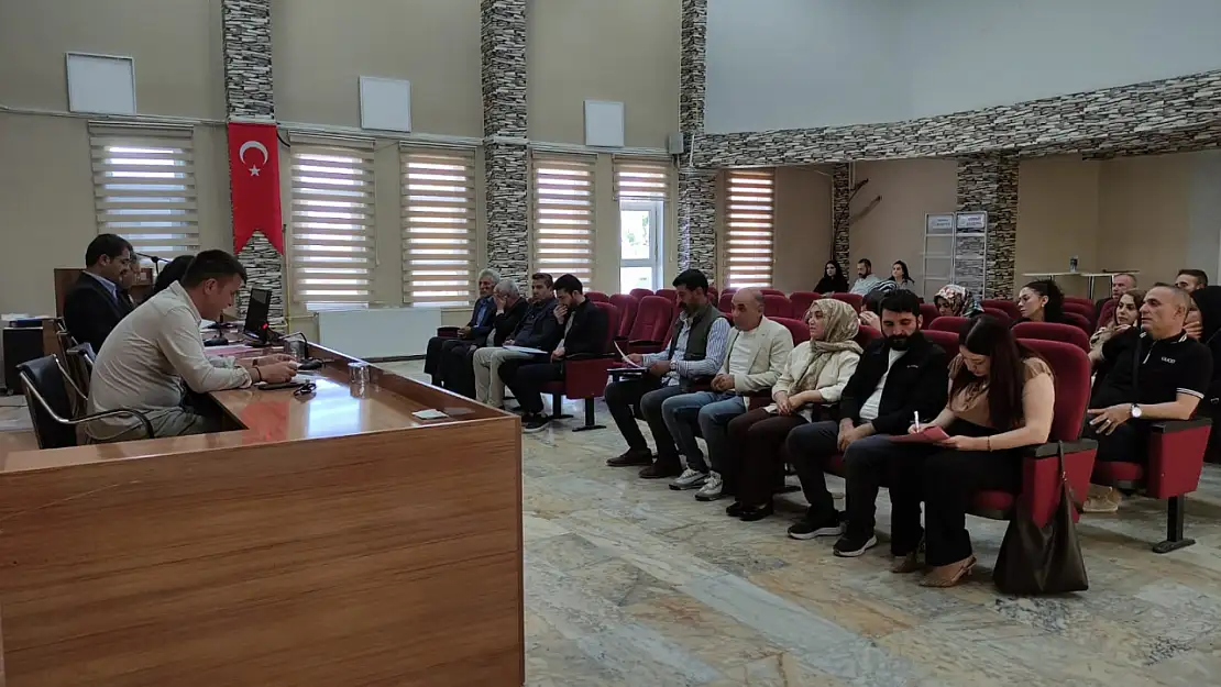 Erdemit Belediyesi Meclisi Haziran Toplantısı: Altyapı ve Sosyal Hizmetler Gündemde!
