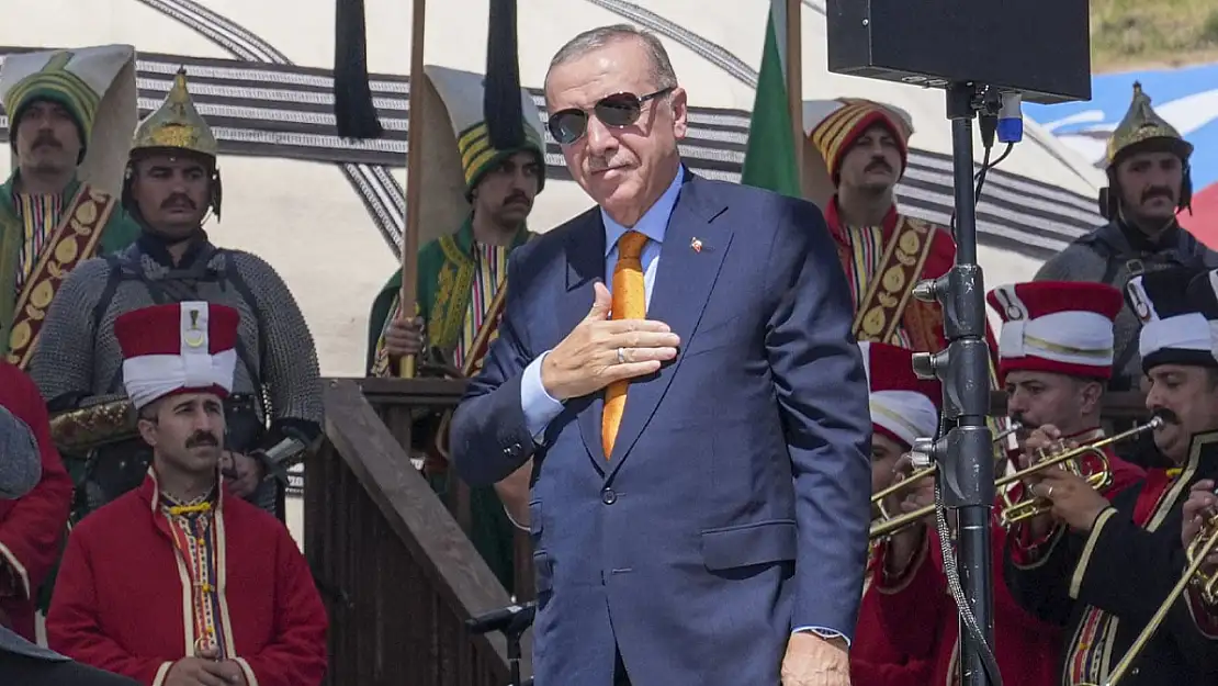 Erdoğan'dan Ahlat'ta birlik vurgusu: Terörsüz Türkiye hedefine kararlılıkla yürüyoruz