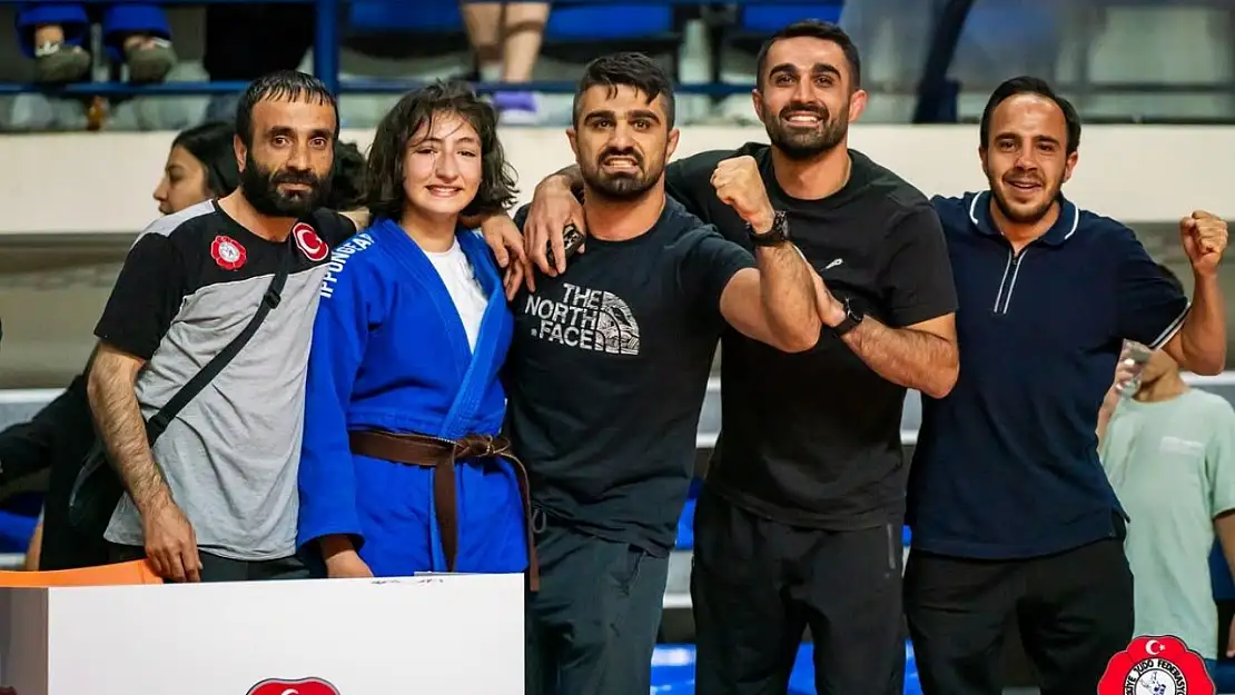 Ertuğrul Dönmez Yıldız Milli Takım Kampında Antrenör Olarak Görev Alacak