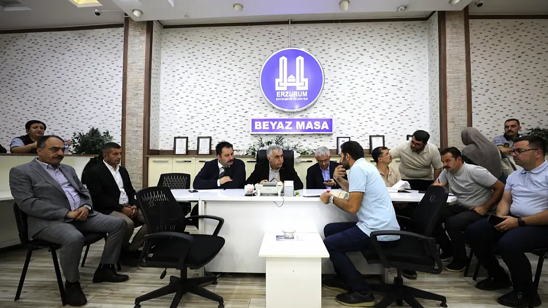 Erzurum Belediyesi Halk Günü ile Vatandaşların Taleplerine Kulak Verdi