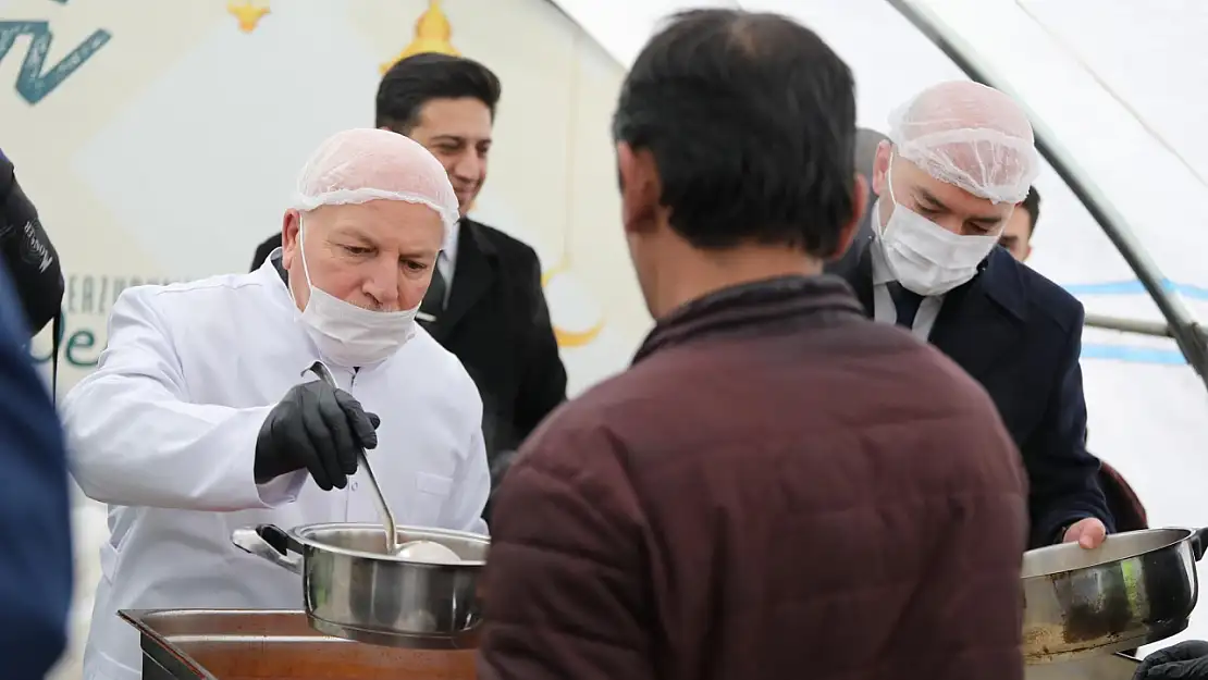 Erzurum Büyükşehir Belediyesi'nden 5 bin aileye Ramazan desteği