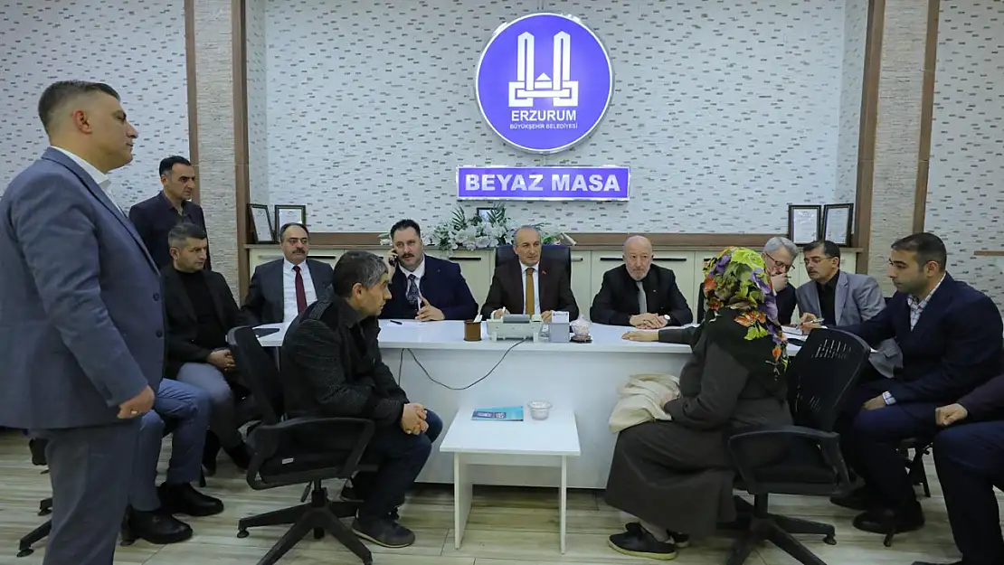 Erzurum Büyükşehir Belediyesi'nden Halk Günü Buluşması