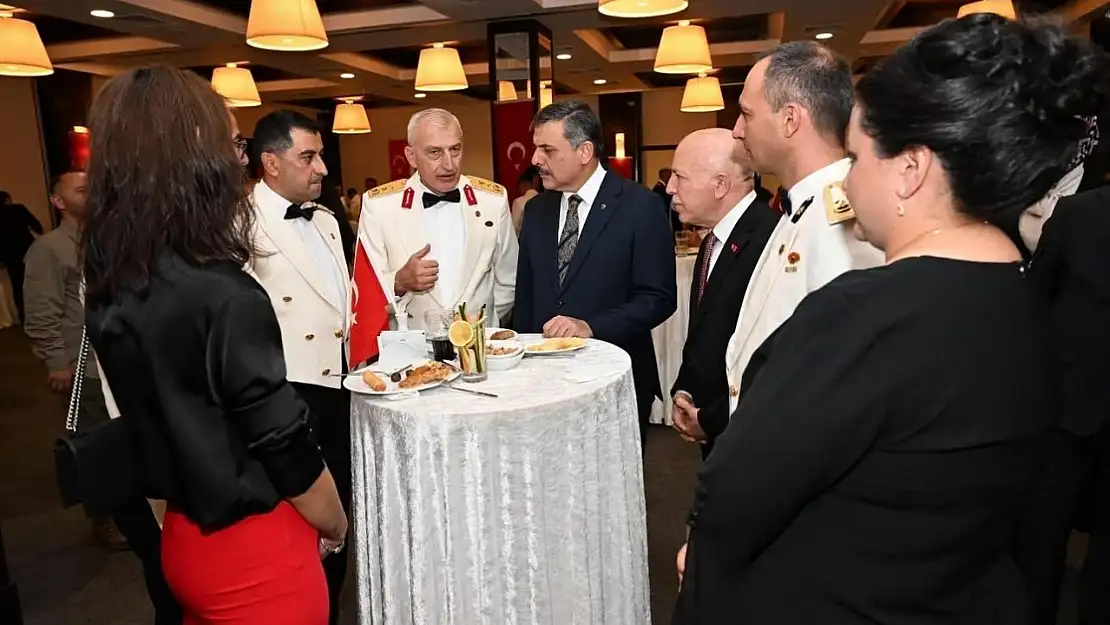 Erzurum'da 30 Ağustos Zafer Bayramı için anlamlı resepsiyon düzenlendi