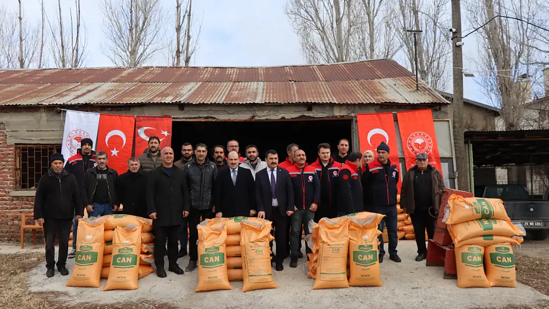 Erzurum'da afetzede çiftçilere gübre desteği