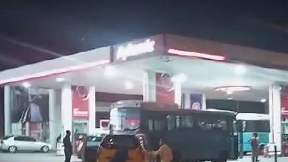 Erzurum'da bıçaklı kavgada 3 kişi yaralandı, polis müdahale etti