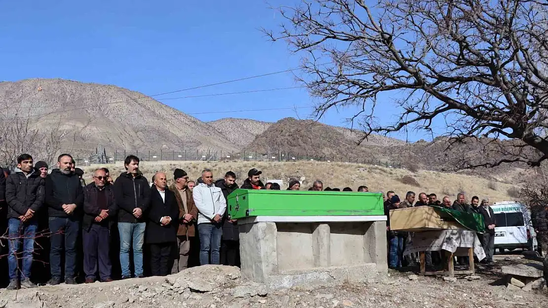 Erzurum'da bir aileden yasa boğan iki kayıp yaşandı