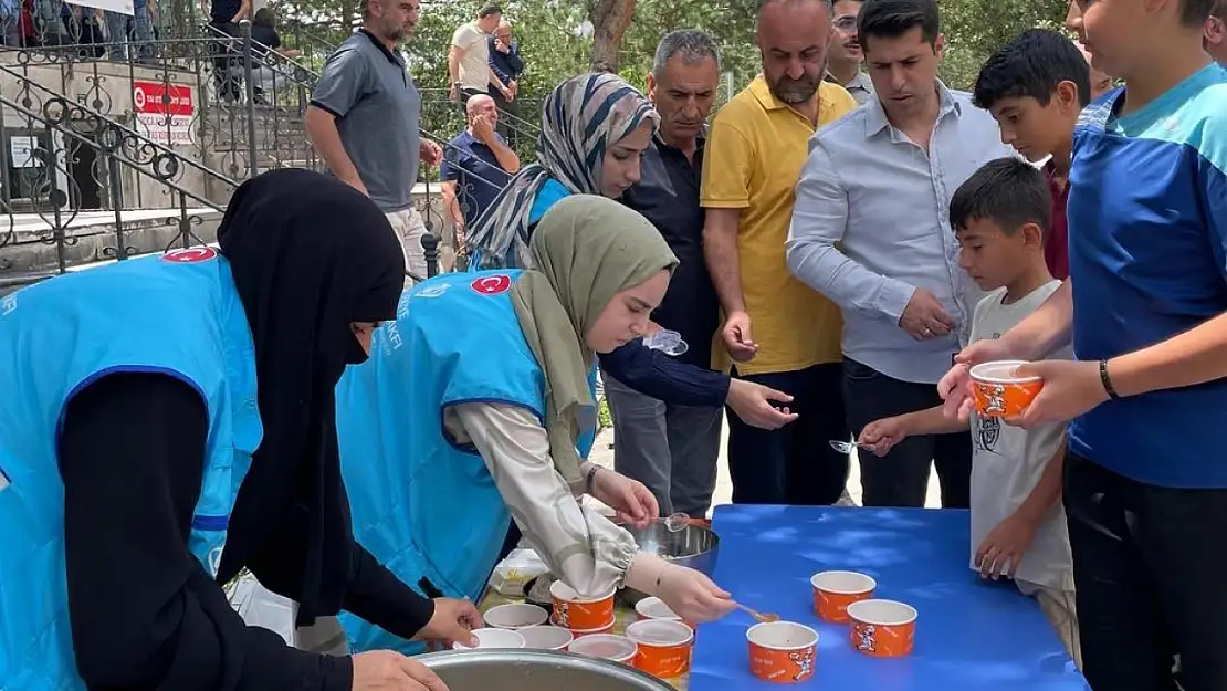 Erzurum'da Diyanet Vakfı Kadın Kolları'ndan Aşure Etkinliği Düzenlendi