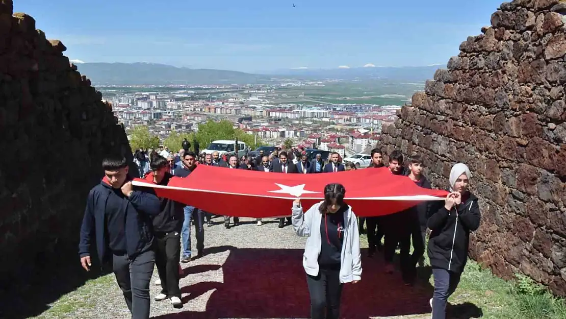 Erzurum'da 'Ecdada Vefa' Programı Mecidiye Tabyalarında Gerçekleşti