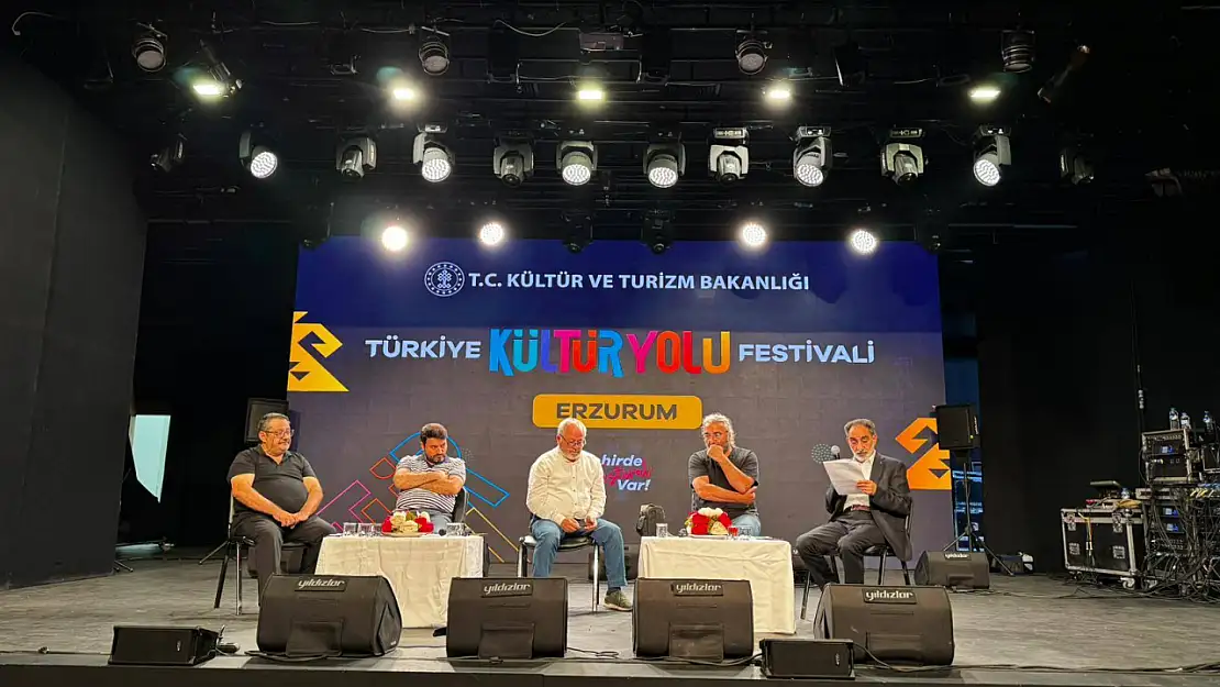 Erzurum'da İlhami Çiçek ve 80 Sonrası Türk Şiiri Paneli Düzenlendi