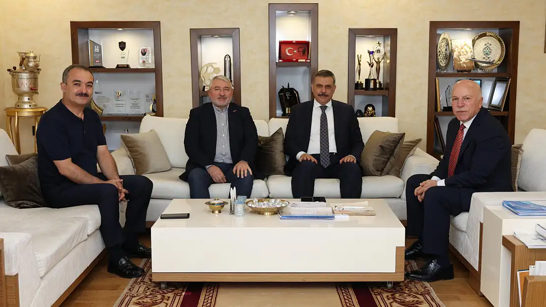 Erzurum'da işbirliği ve dostluk bağları güçleniyor: Başkan Sekmen ziyaretçilerini ağırladı
