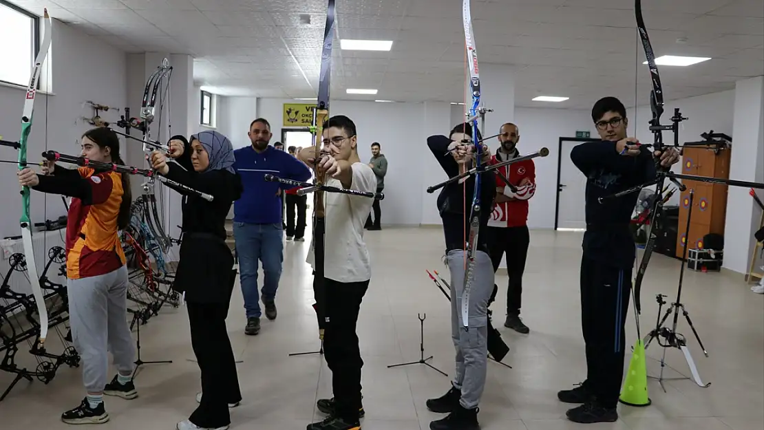 Erzurum'da okçuluk kulübünün hedefi milli sporcular yetiştirmek