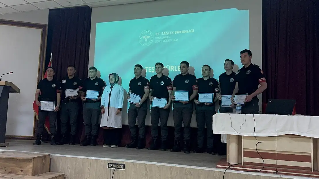 Erzurum'da polis öğrencileri sağlık elçisi olarak yetişiyor, halk sağlığı için önemli adımlar atılıyor