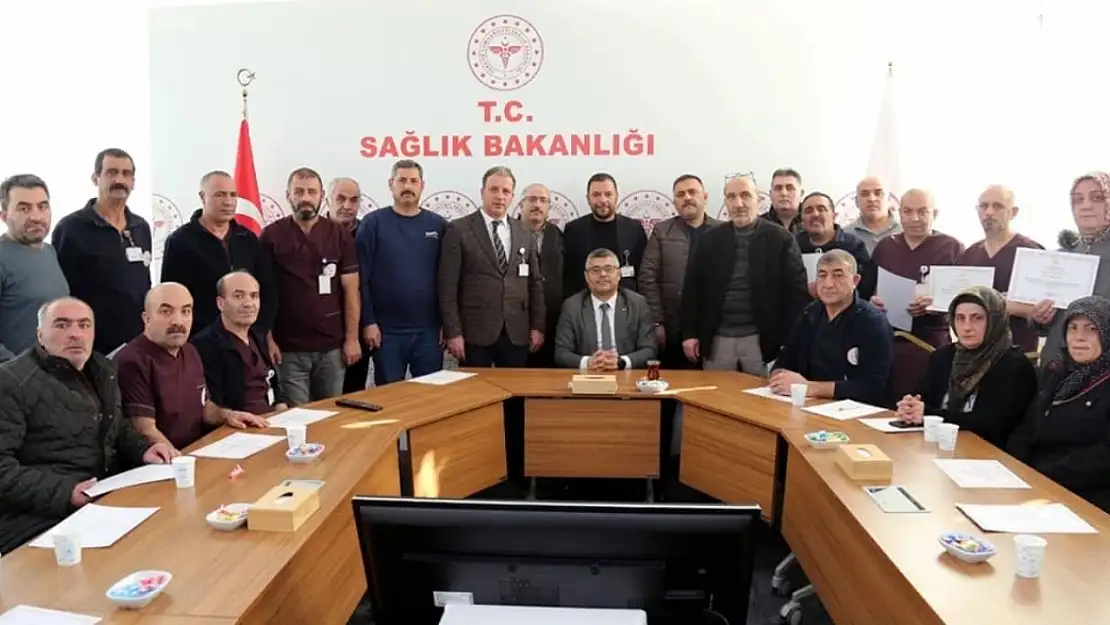 Erzurum'da sağlık sektöründe özveri ödüllendirildi