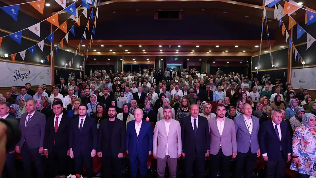 Erzurum'da Teşkilat Akademisi ile AK Parti üye eğitimlerine hız verildi