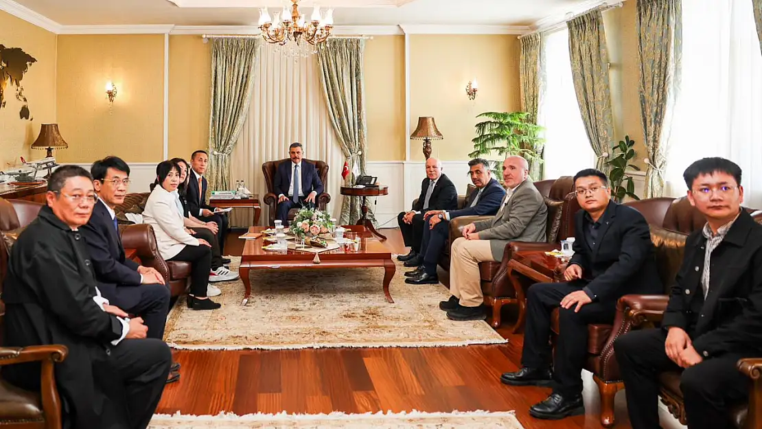 Erzurum'da Yenilenebilir Enerji İçin Önemli İş Birliği Görüşmesi