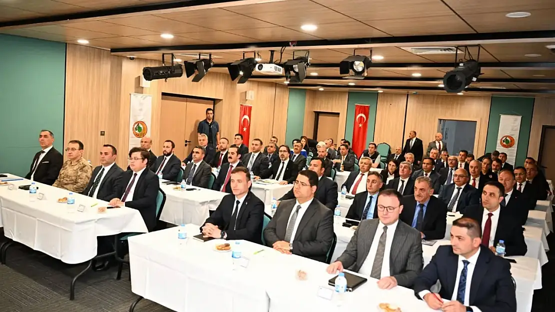Erzurum'da Yerel İdareler Toplantısı Koordinasyon ve Gelecek Stratejileri Ele Alındı