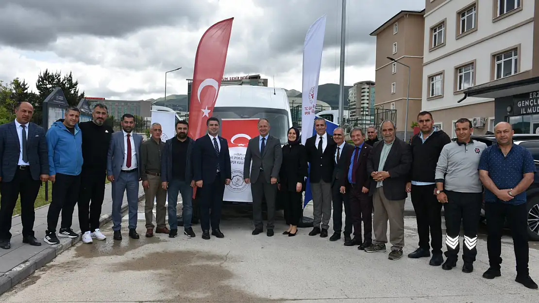 Erzurum Gençlik Spor Kulübü'ne Yeni Minibüsle Spor Desteği Artıyor