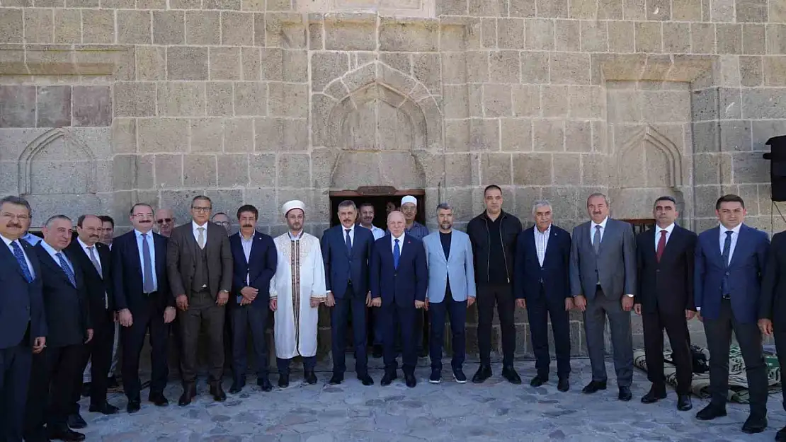 Erzurum Kale Mescidi'nde Tarihi Bir İlk Gerçekleşti!