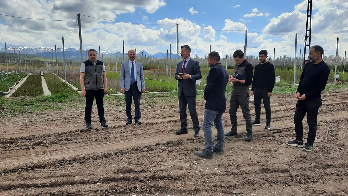 Erzurum Orman Bölge Müdürü Serkan Karakurt, Horasan fidanlık şefliğini ziyaret etti