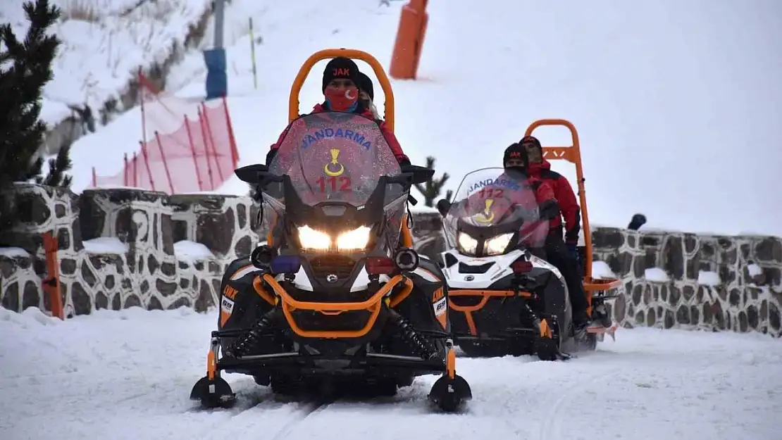 Erzurum Palandöken Kayak Merkezi'nde güvenlik kontrolleri arttı