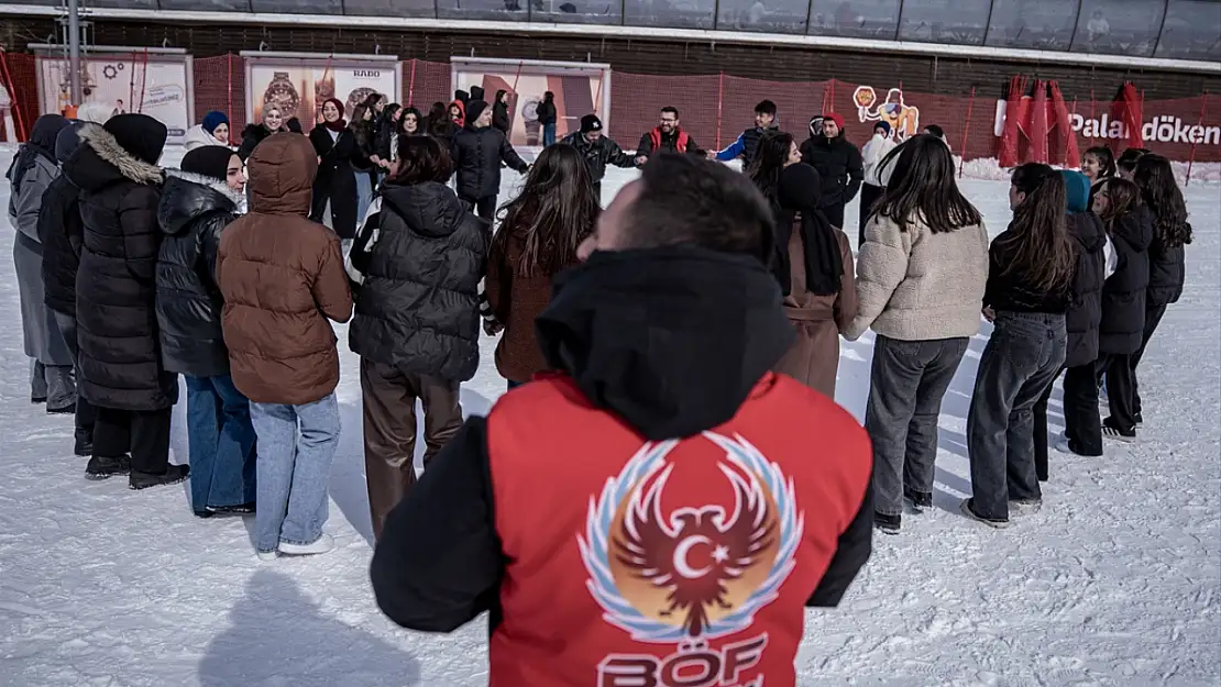 Erzurum Polisi, gençleri tarih, kültür ve sporla buluşturuyor