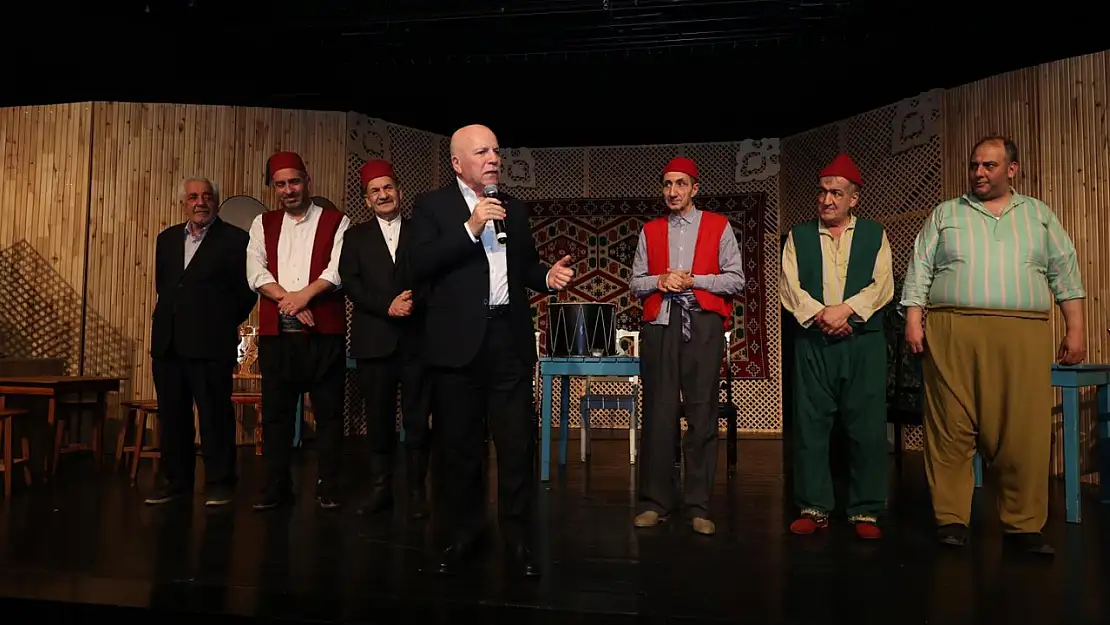 Erzurum Şehir Tiyatrosu'ndan ramazana özel gösteri