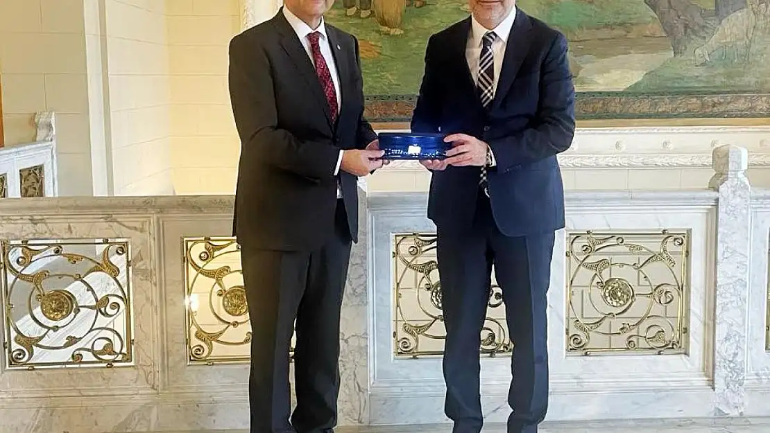 Erzurum Ticaret Borsası Başkanı Hakan Oral, Ziraat Bankası Genel Müdürü Alpaslan Çakar'ı Ziyaret Etti